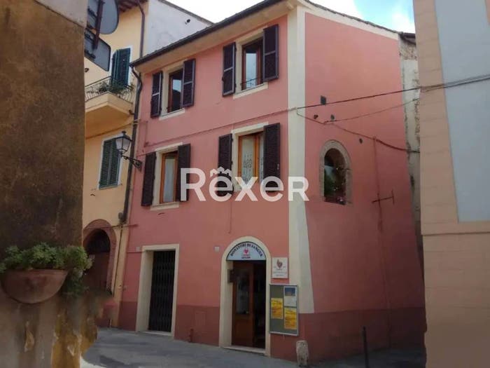 Appartamento bilocale in vendita in Via Giovanni da Asciano, Centro, Asciano