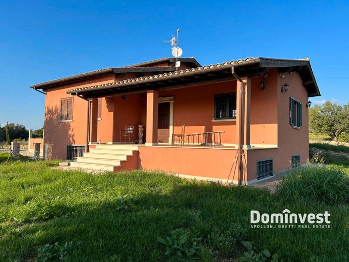 Casa con 6 locali in vendita in strada Poggio Cavallucciaro, Montalto di Castro