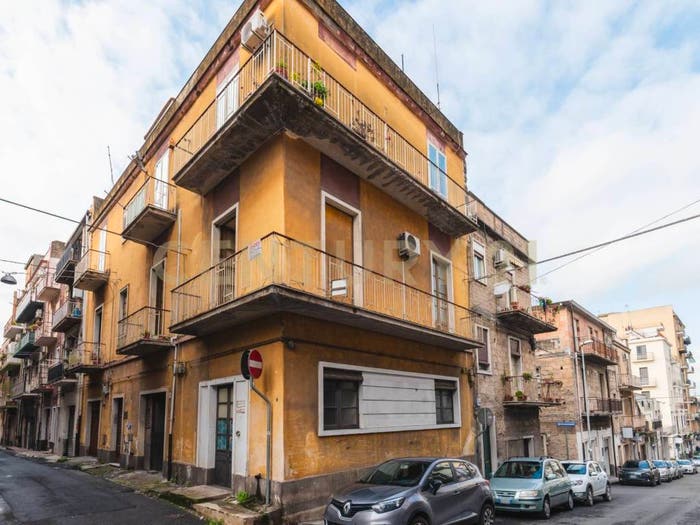 Casa con 6 locali in vendita in Via Gerone, Lentini