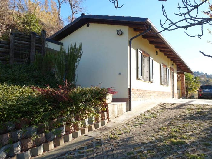 Casa quadrilocale in vendita in Regione Boschi, Canelli