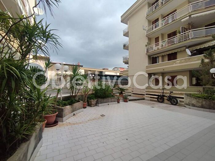 Appartamento quadrilocale in vendita in Via Salvo D'Acquisto, Petrarelle, Caserta