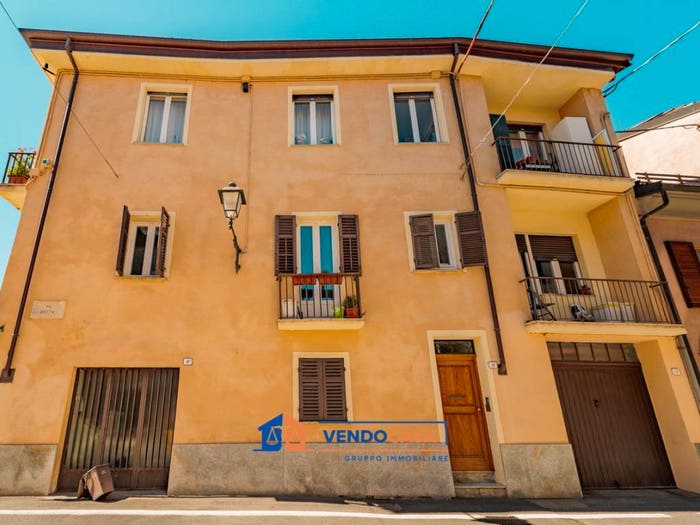 Casa quadrilocale in vendita in Via Giuseppe Botta, Carassone, Mondovì