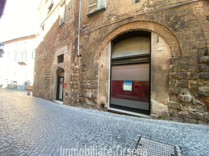 Appartamento trilocale in vendita in Centro, Orvieto