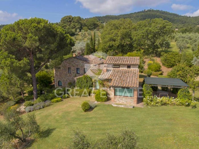 Casa con 6 locali in vendita in Strada Provinciale Cetona Piazze, Cetona
