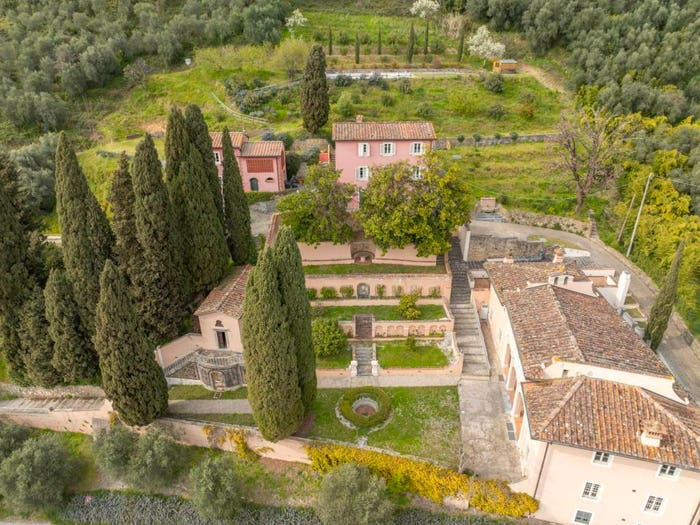 Casa con 6 locali in vendita in Via di Collecchio, Collodi Ponte all'Abate Monte a Pescia, Pescia