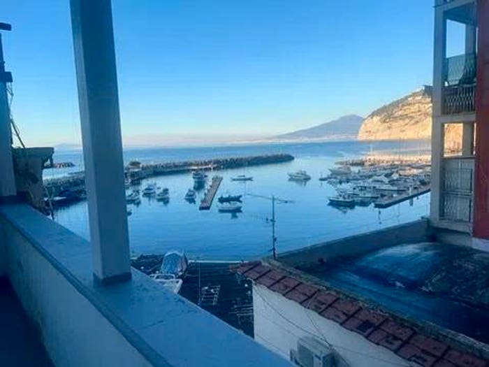 Appartamento bilocale in vendita in Via Marina Di Cassano, Centro, Sant'Agnello