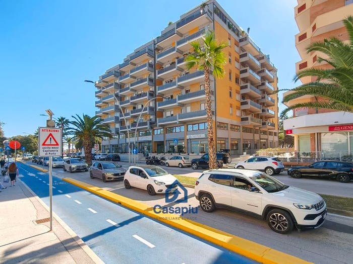 Appartamento trilocale in vendita in Via Santorre Santarosa, Centro, Civitanova Marche
