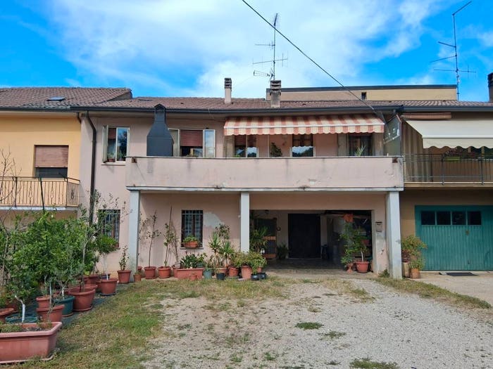 Casa quadrilocale in vendita in Via Grancare Basse, Arcugnano