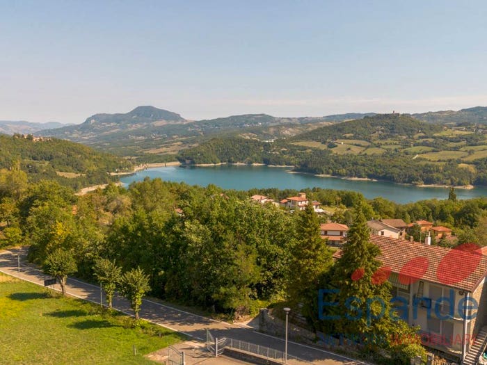Appartamento con 6 locali in vendita in Centro, Castel di Casio