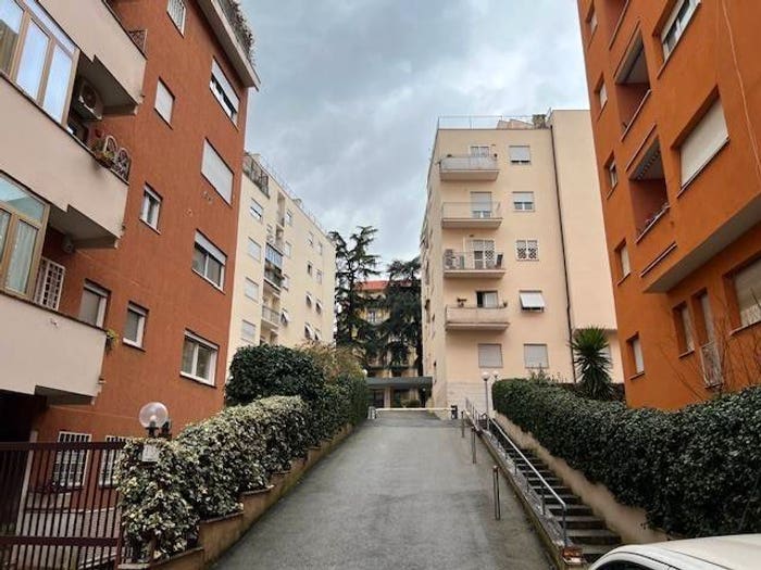 Appartamento trilocale in vendita in Via dei Giornalisti, Gemelli Pineta Sacchetti, Roma