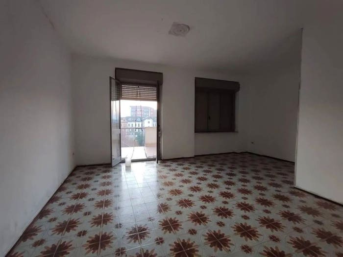 Appartamento trilocale in vendita in Via Porta Di Giove No Number, Centro, Mortara