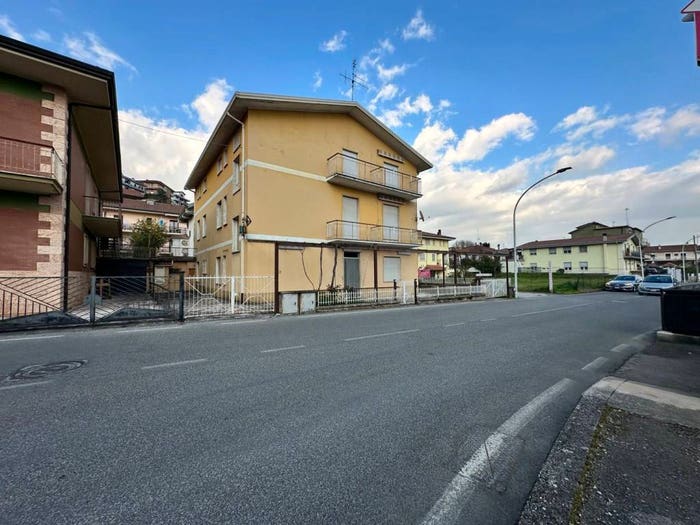 Casa con 6 locali in vendita in via vallicelle, Fiuggi