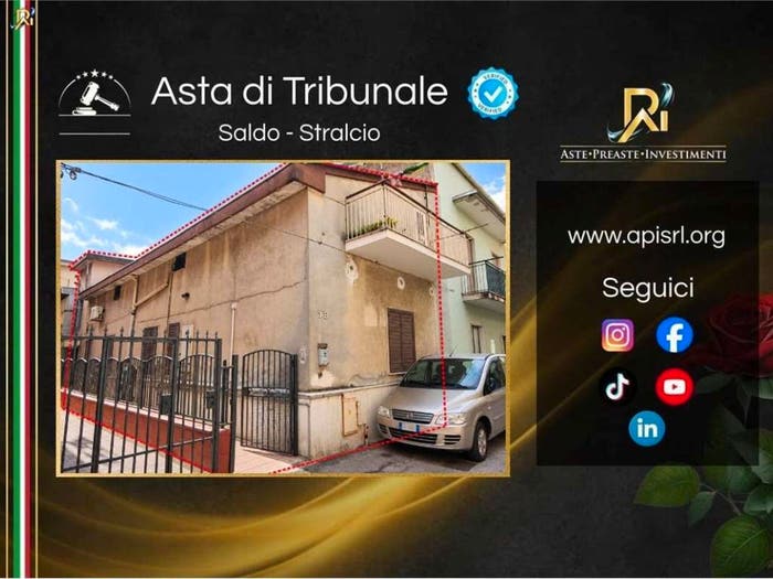 Casa con 6 locali in vendita in Via Archimede, Centro, Battipaglia