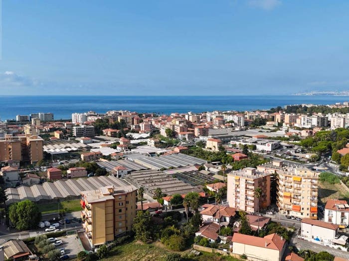 Appartamento trilocale in vendita in Via Privata Bellavista, Centro, Vallecrosia