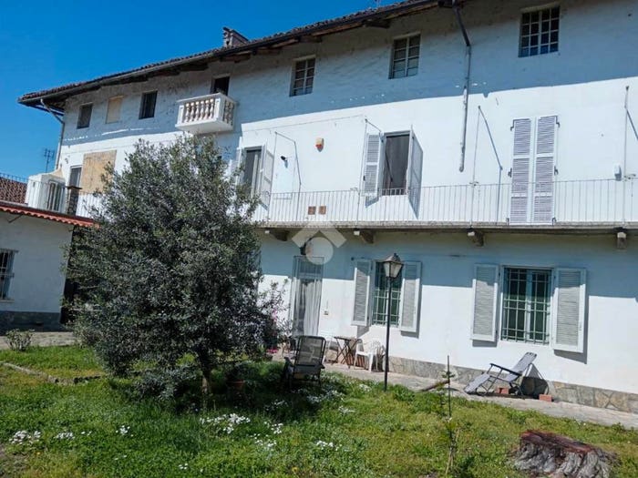 Casa con 6 locali in vendita in Via Carlo Alberto, Virle Piemonte