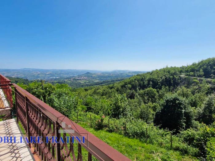 Casa con 6 locali in vendita in Gabbiano, Civitella del Tronto