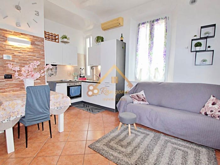 Appartamento trilocale in vendita in Via Daniele Manin, Sacca Stazione, Modena