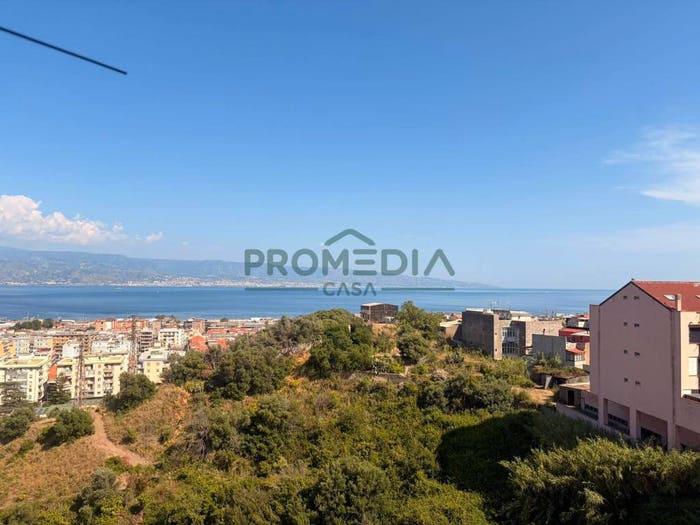 Appartamento con 5 locali in vendita in Via Maria De Gregorio Messina ME, Provinciale, Messina