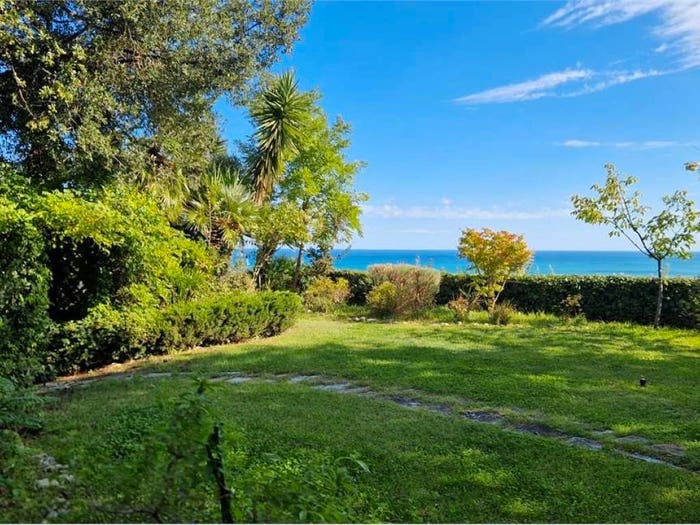 Appartamento con 6 locali in vendita in via santa margherita, Passetto, Ancona