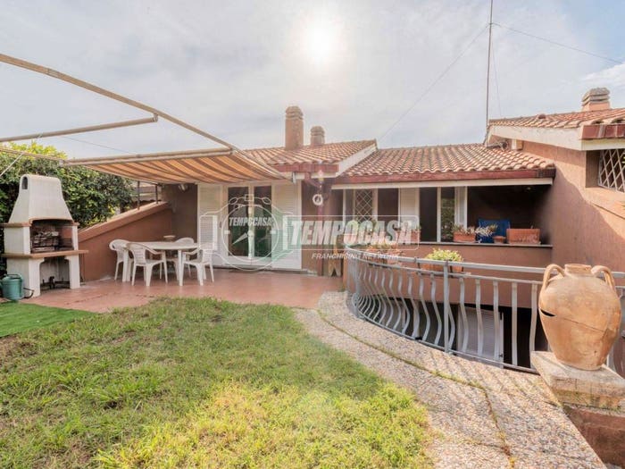 Casa quadrilocale in vendita in Via Venere, Marina di San Nicola, Ladispoli