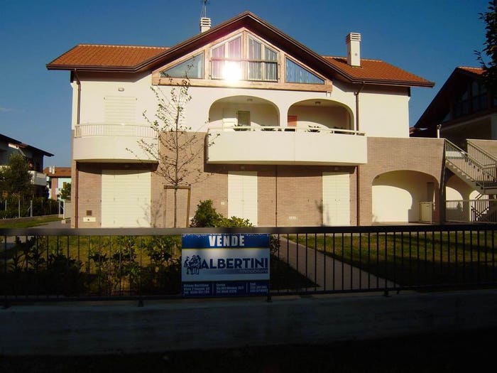 Casa quadrilocale in vendita in Via Maccanetto, Malva, Cervia