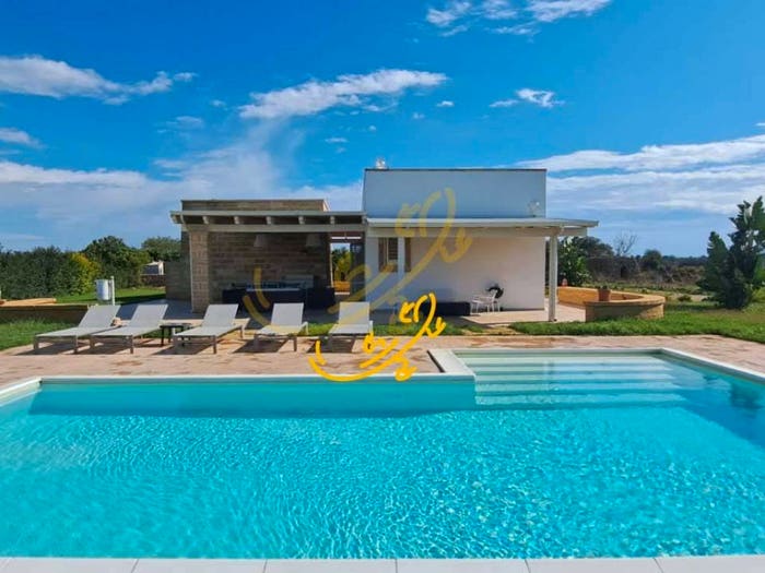 Casa quadrilocale in vendita in Contrada Masseria Bianca, Alezio