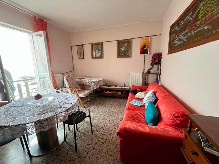 Appartamento trilocale in vendita in Via Roma, Bajardo