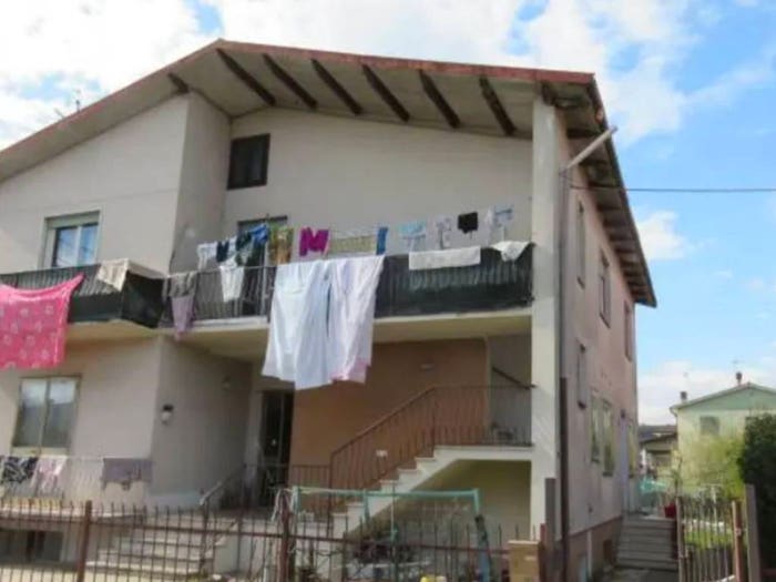 Appartamento trilocale in vendita in Via Giuseppe Garibaldi, Centro, Montebello Vicentino