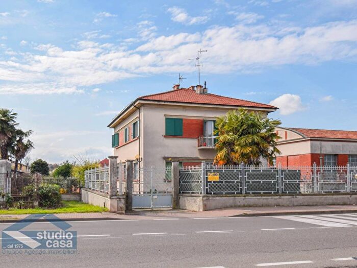 Appartamento quadrilocale in vendita in VIA SAN COLOMBANO, San Fereolo Albarola Faustina, Lodi