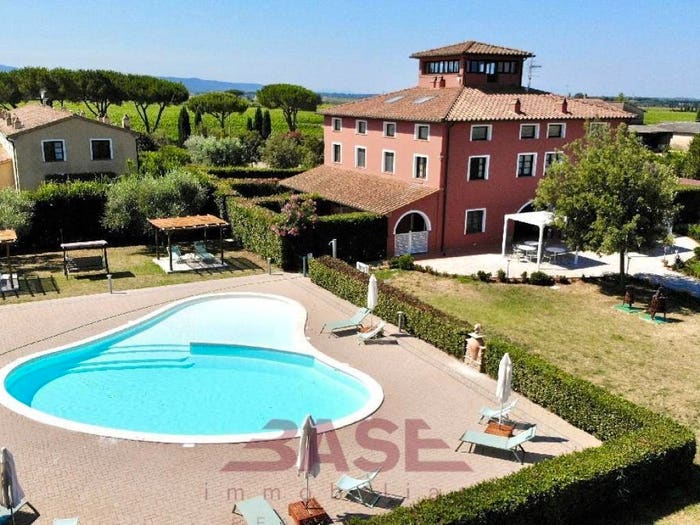 Casa con 6 locali in vendita in Piazza Alberto, Bolgheri, Castagneto Carducci