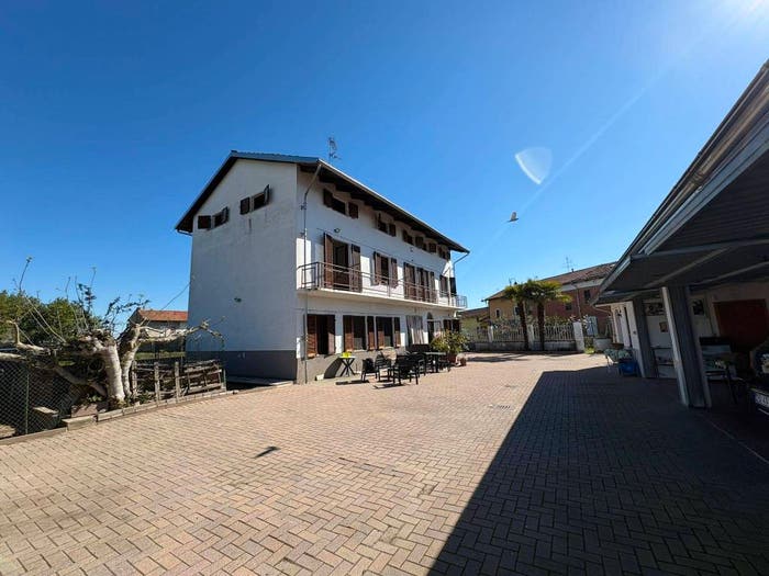 Casa con 6 locali in vendita in Via Bianzè, Centro, Livorno Ferraris