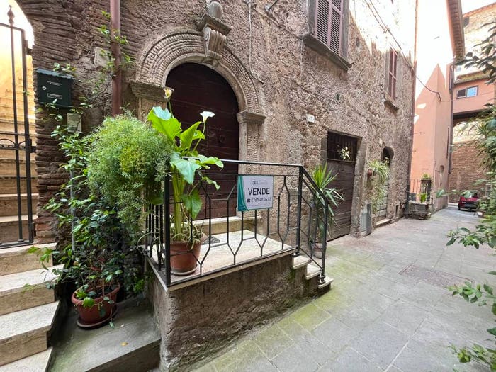 Appartamento trilocale in vendita in Via Milazzo, Centro, Orte