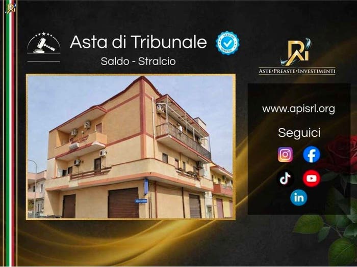 Appartamento con 6 locali in vendita in Viale Unità d'Italia, Centro, Pulsano