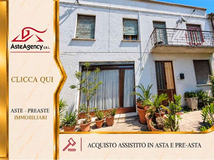 Appartamento con 6 locali in vendita in Frazione san zenone via palazzina, Centro, Minerbe