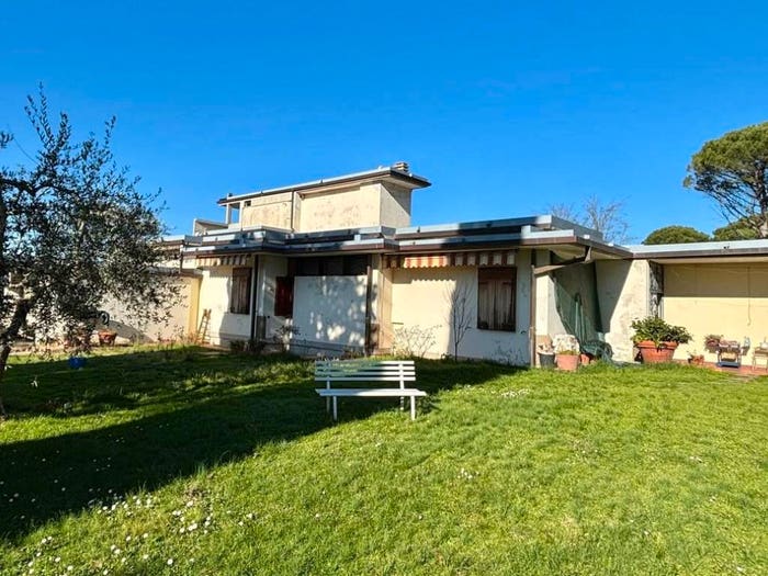 Appartamento quadrilocale in vendita in Via Chiantigiana, San Marcellino, Firenze