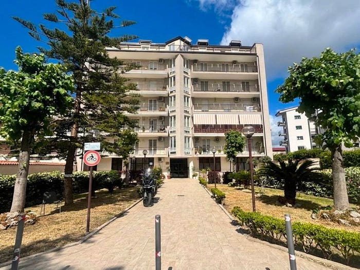 Appartamento quadrilocale in vendita in Via Achille Tedeschi, Tredici, Caserta
