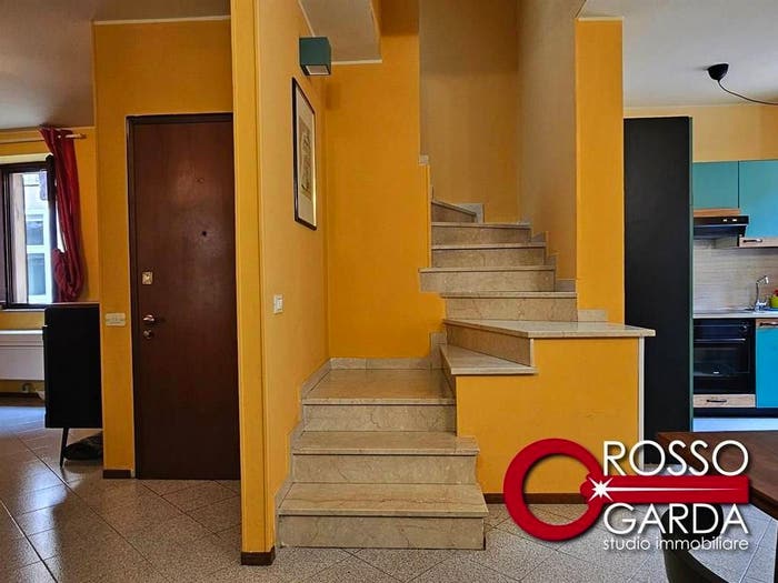 Appartamento trilocale in vendita in Via Generale Achille Papa, Centro Storico, Desenzano del Garda