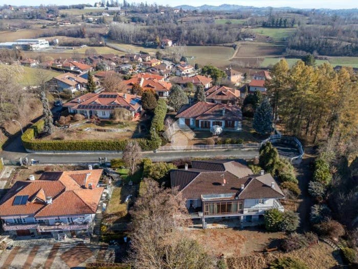 Casa con 6 locali in vendita in Str della Costa, Andezeno