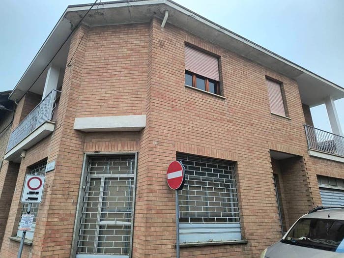 Appartamento con 6 locali in vendita in Via Badia, Sezzadio