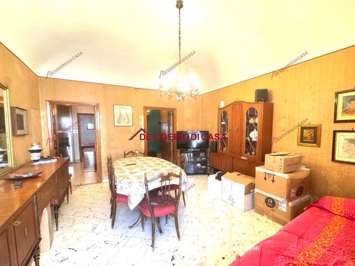 Appartamento quadrilocale in vendita in Via Salvatore Spinuzza, Centro, Cefalù