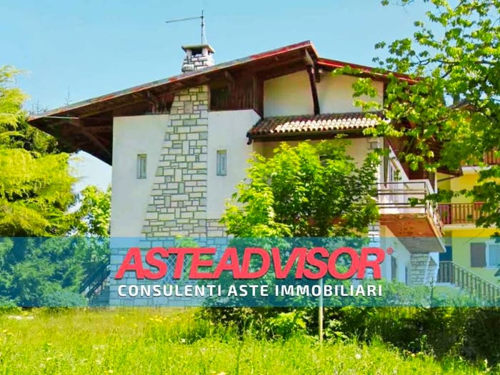 Casa con 6 locali in vendita in Frazione Chiesa Viale Dolomiti, Chiesa, Lavarone