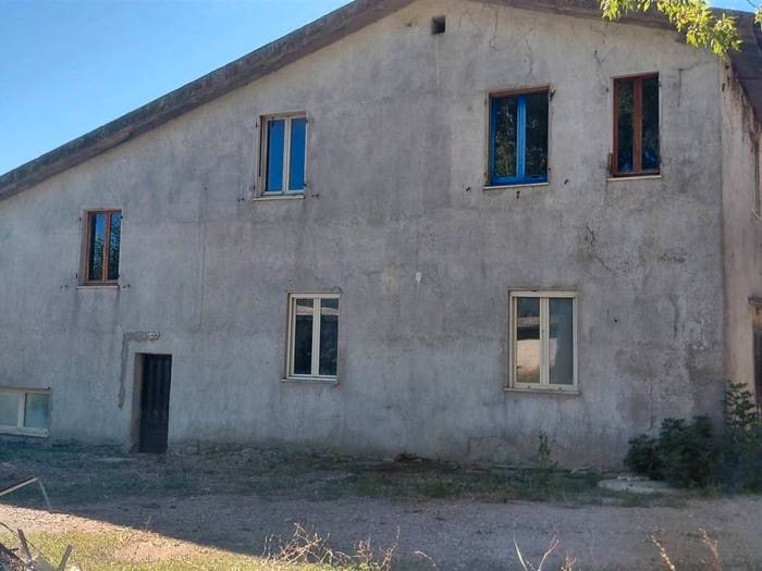 Casa con 6 locali in vendita in Scansano