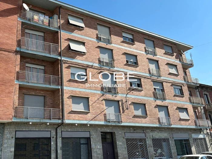 Appartamento quadrilocale in vendita in Via Vittorio Veneto, Centro, Ciriè
