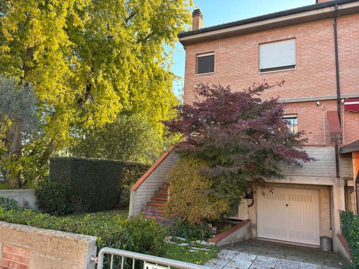 Casa con 6 locali in vendita in Via della Pace, Pontelagoscuro, Ferrara