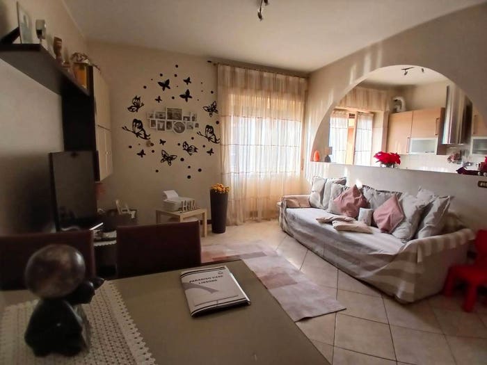 Appartamento bilocale in vendita in Via Giacomo Leopardi, Centro, Casatenovo