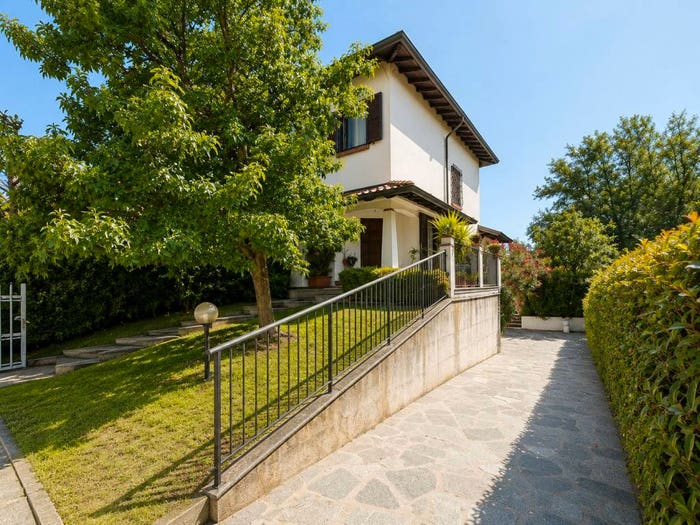 Casa quadrilocale in vendita in Via Gaetano Donizetti, Gudo Visconti