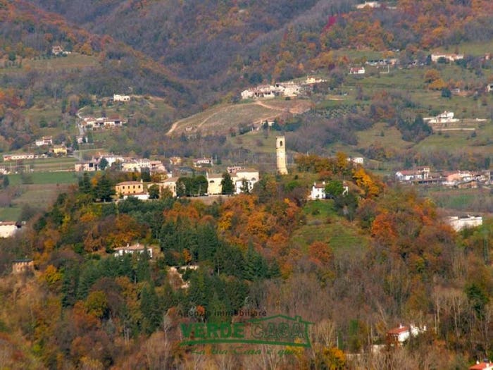 Casa con 6 locali in vendita in via chiesa monfumo, Centro, Monfumo