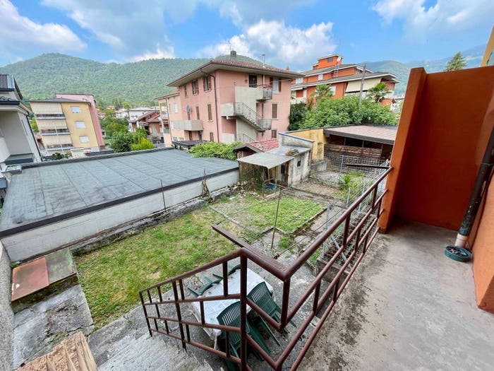 Casa con 5 locali in vendita in Via Guglielmo Marconi, Centro, Alzano Lombardo
