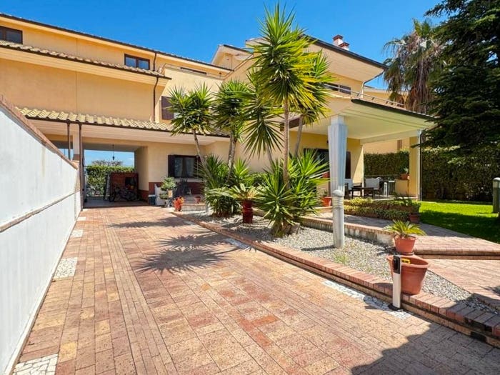 Casa con 6 locali in vendita in Località Corno d'Oro, Corno D'oro, Eboli