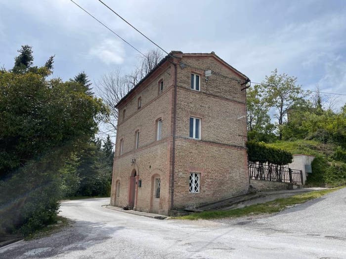 Casa in vendita in Contrada Colle, San Ginesio